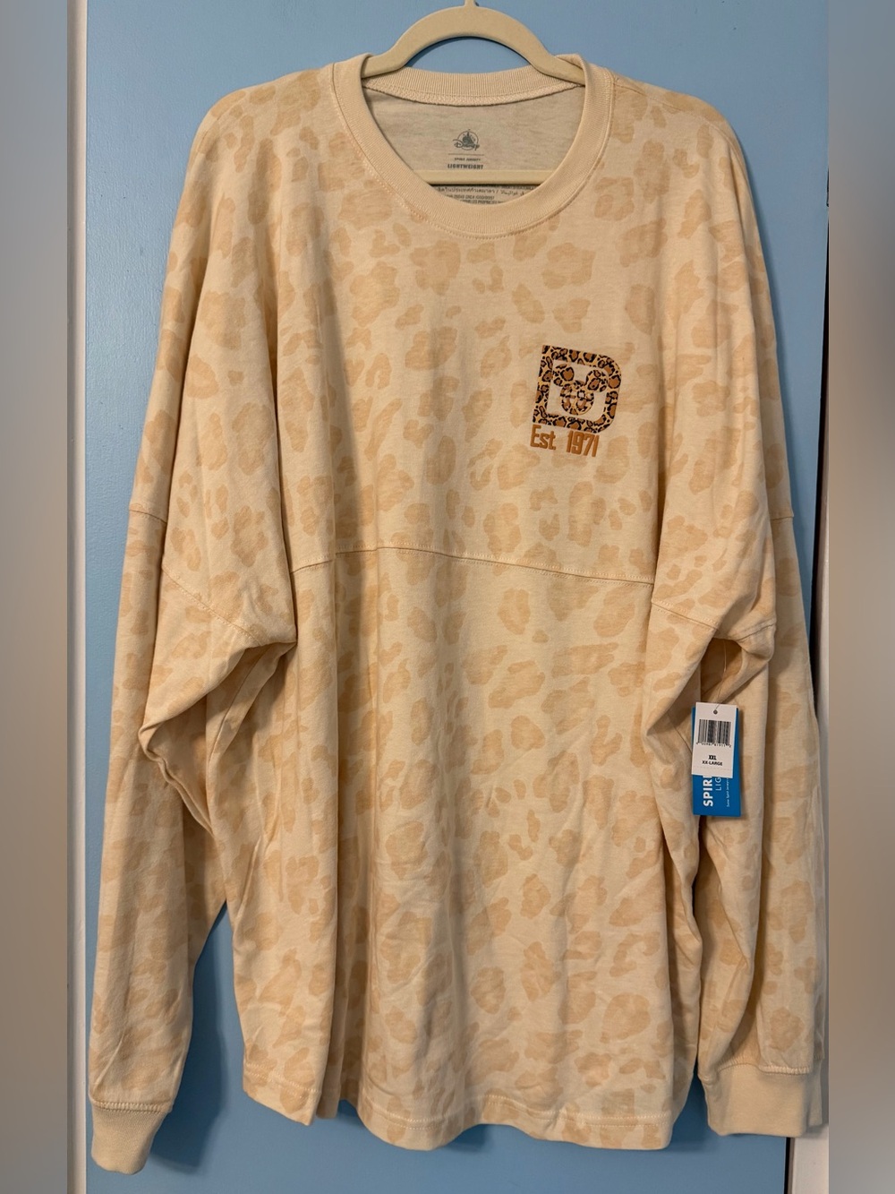NWT Lightweight Disney Animal Kingdom Spirit Jersey